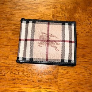 Burberry Men's Chase Card Case with Money Clip